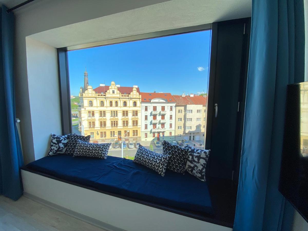 Cozy Studio With Garage In The City Center Pilsen Exterior foto